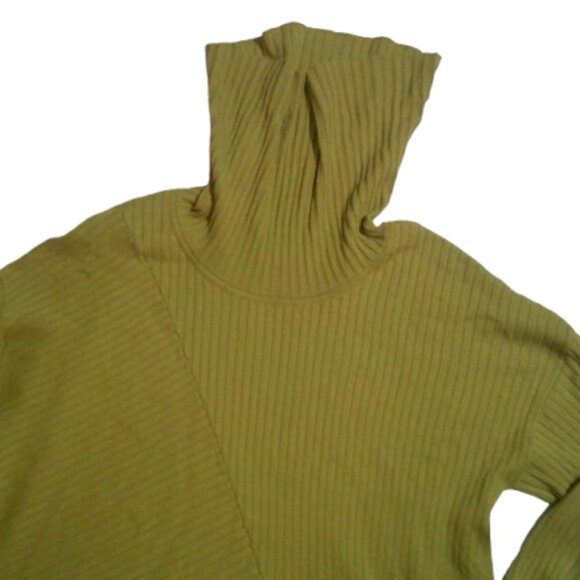 3 for $24 Bundle Cabi Happy Pullover Sweater Turtleneck Sweater Size M - Picture 5 of 6